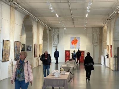 Beaune – « Elles » : trois artistes, trois univers à la chapelle Saint-Étienne