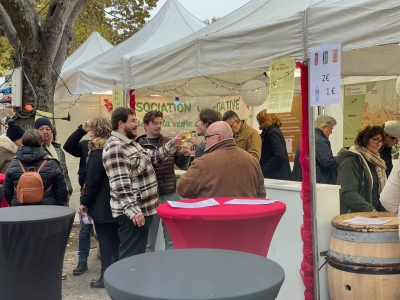 Beaune - Effluves, éclats de rire et effervescence : les Festivinales battent leur plein  