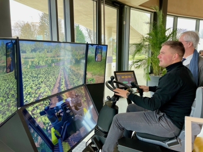 Forum des Métiers Vigne & Vin de Beaune - Un simulateur d’enjambeur : la technologie au service des viticulteurs  