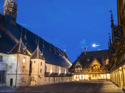 Beaune – Nuit étoilée à l'Hôtel-Dieu vendredi 23 août de 21 h à 23 h 30