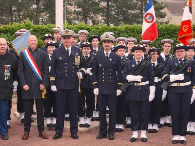 Beaune - La remise du fanion scelle l’entrée des jeunes dans la Préparation Militaire Marine Gaspard Monge 