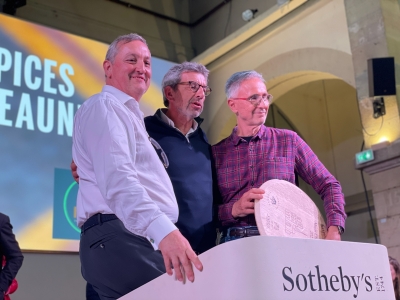 Ventes des Vins des Hospices de Beaune - 350 000 € pour la Pièce de Charité adjugée au Saône-et-Loirien, Olivier Poelaert