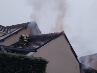 Chevigny-Saint-Sauveur - Un important panache de fumée visible à plusieurs kilomètres dû à feu de garage