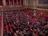 L’IVG inscrit dans la Constitution après un vote historique du Congrès à Versailles