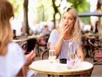 Vers une interdiction de la cigarette aux terrasses des bars et restaurants ?