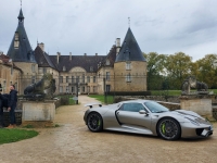 L'équipe de Top Gear France a choisi la Côte-d'Or pour une émission exceptionnelle au Château de Commarin et au circuit Dijon-Prenois