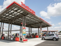 TotalEnergies prolongera le plafonnement à 1,99 euro des carburants au-delà de fin 2023