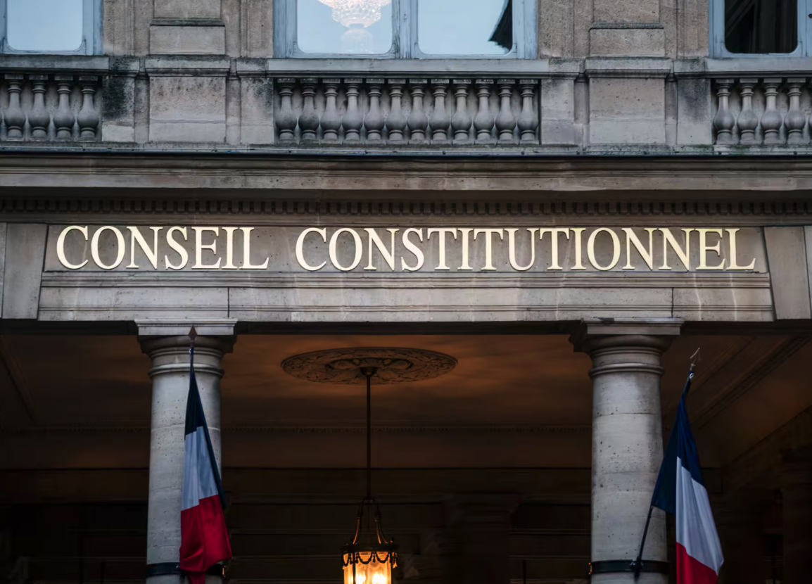 Projet De Loi Immigration : Le Conseil Constitutionnel Censure ...