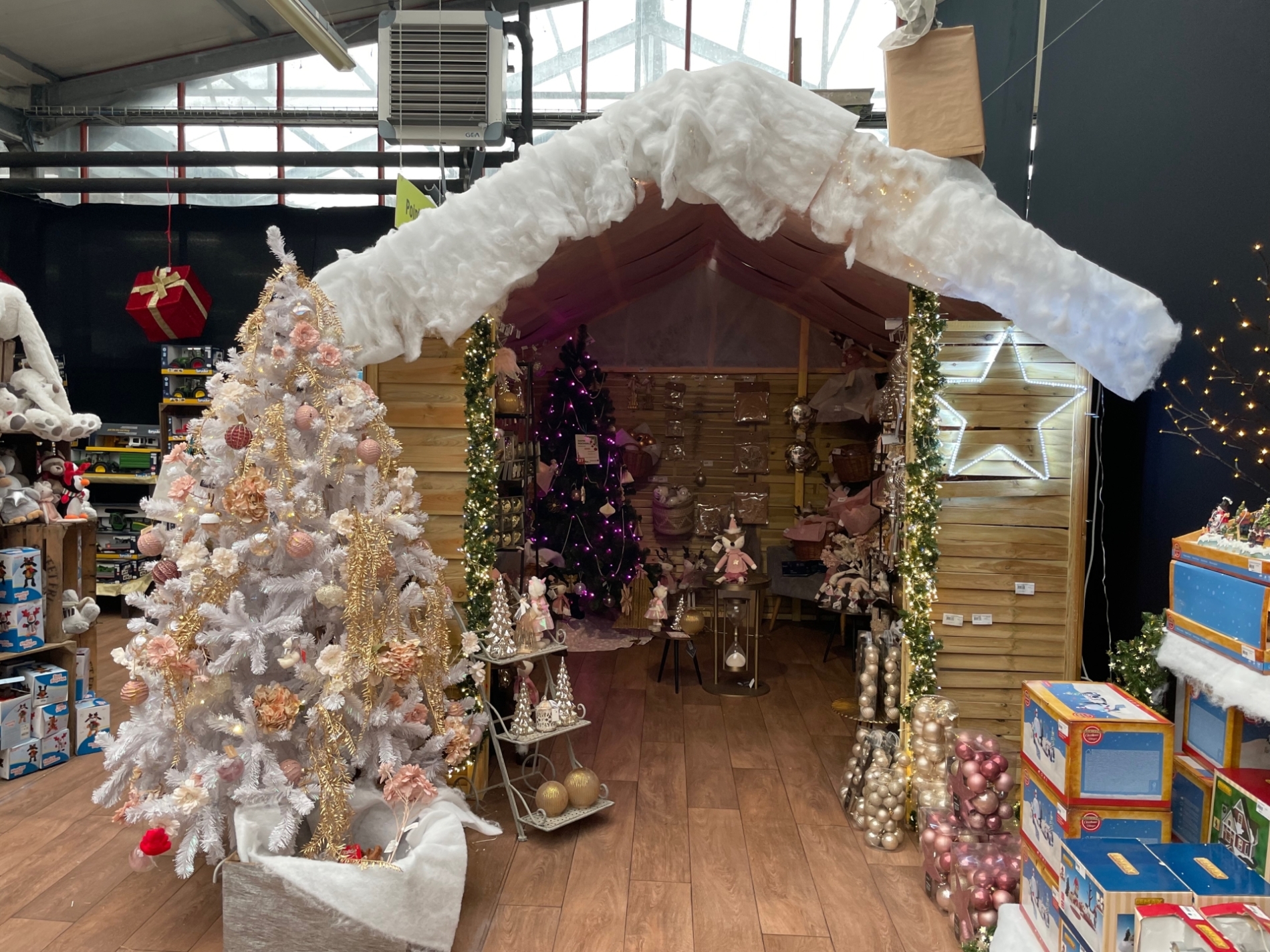 Beaune - Sapins scintillants et décorations enchantées : plongez dans la magie de Noël chez Gamm 