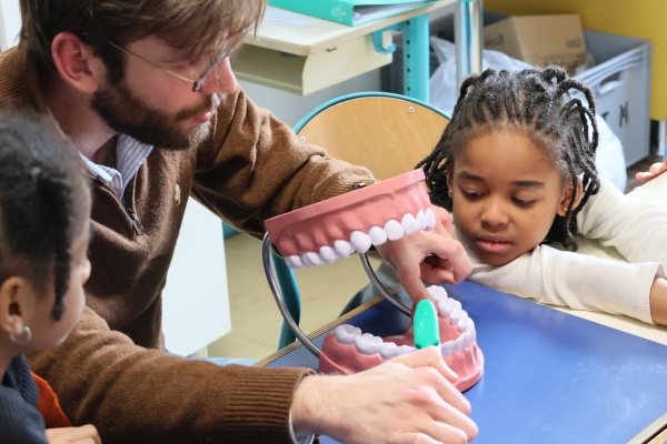 CPAM21 - Nouvelle campagne de dépistage bucco-dentaire dans 32 écoles de Côte-d’Or, plus de 800 élèves de maternelle et CP concernés