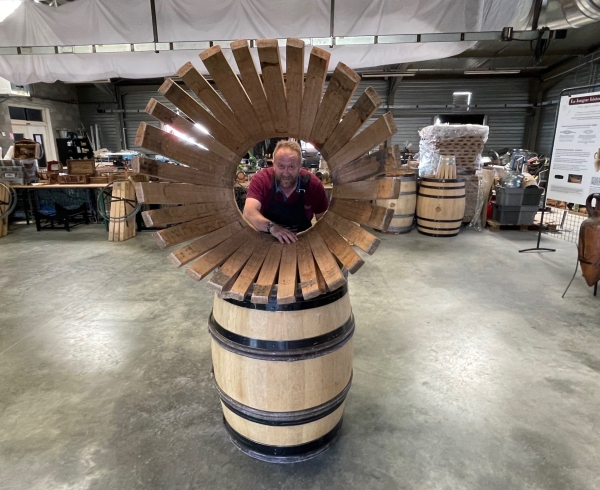 Le Clin d’œil d’Info-Beaune :  montage de tonnelet avec l’Art du Tonneau samedi à la fête des 100 ans de l’appellation Mercurey