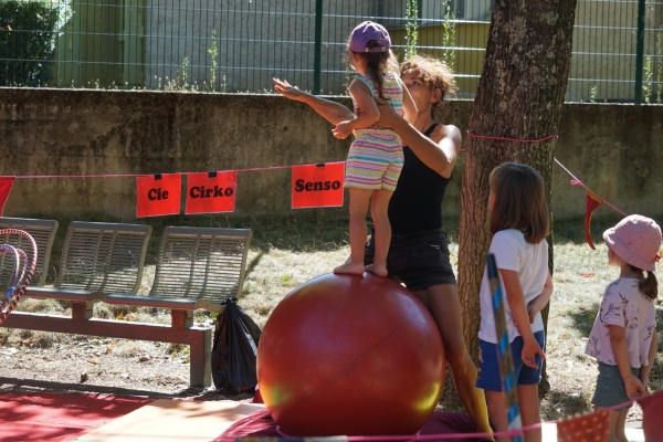 Festival Scène d'été de Beaune - Ateliers arts du cirque avec Les Impromptus le mercredi 26 juillet 