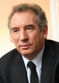 Mayotte, 49.3, retraites... Ce qu'il faut retenir de l'interview de François Bayrou sur France 2