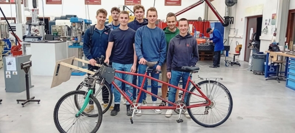 Les étudiants de l'UTBM créent leur propre vélo pour les 24 Heures de Beaune