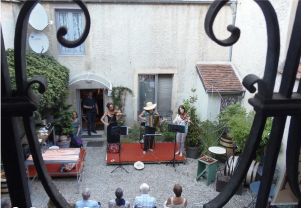 Beaune - 5e Festival « Artistes sur Cour » du 3 au 30 août