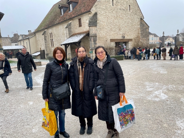 Château de Gilly-les-Cîteaux - Entre convivialité et compétition, les acheteurs se confient sur la grande braderie