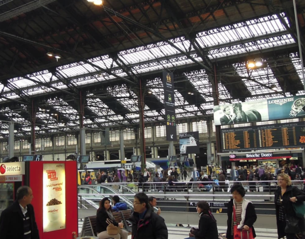 Paris - Une attaque au couteau à la Gare de Lyon, une personne interpellée