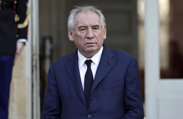 Budget, Mayotte, retraites... Les dossiers urgents qui attendent le gouvernement Bayrou, réuni en Conseil des ministres vendredi