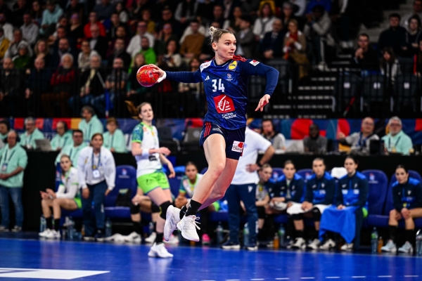 Musée des Beaux-Arts de Beaune - Légendes olympiques du pays beaunois : Léna Grandveau la handballeuse beaunoise sélectionnée aux JO de Paris 2024