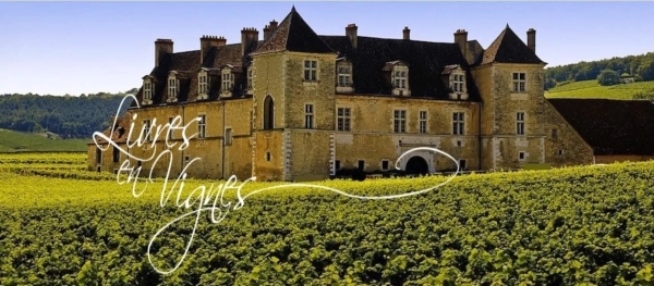 Château du Clos Vougeot - Une centaine d'écrivains au cœur du vignoble bourguignon pour la 17e édition de « Livres en vignes »